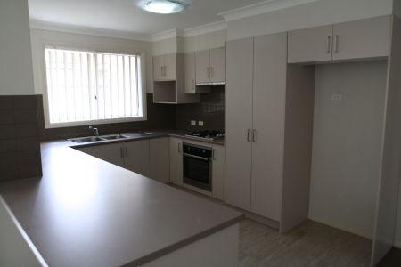 Modern family home - Photo 4