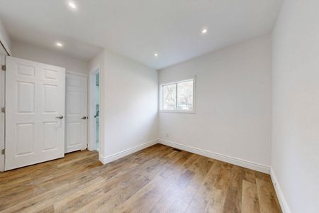 For Lease - 240 Royal Road, Georgina, Ontario - Photo 3