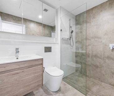 BRIGHT & SPACIOUS 1 BEDROOM APARTMENT WITH CITY VIEWS - Photo 6